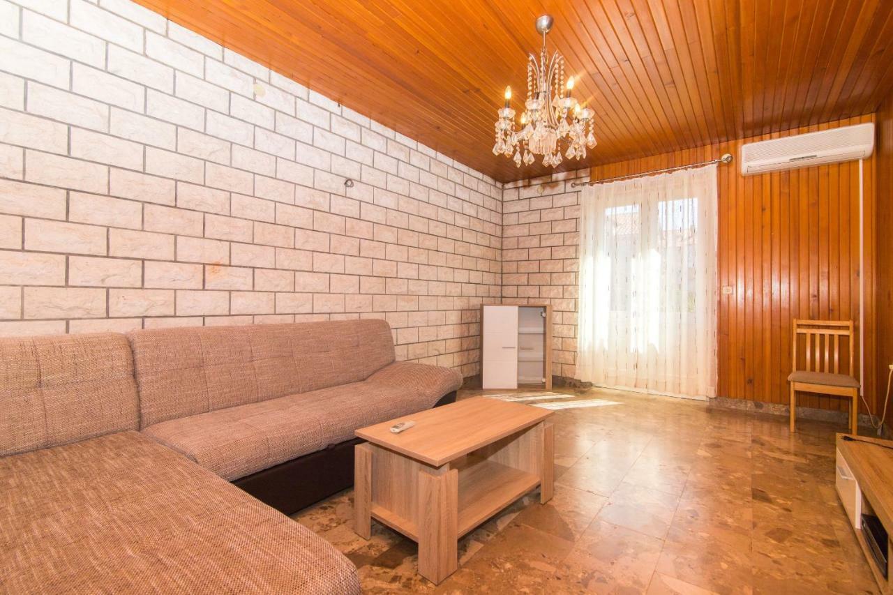 Apartment Jerka Supetar Zewnętrze zdjęcie