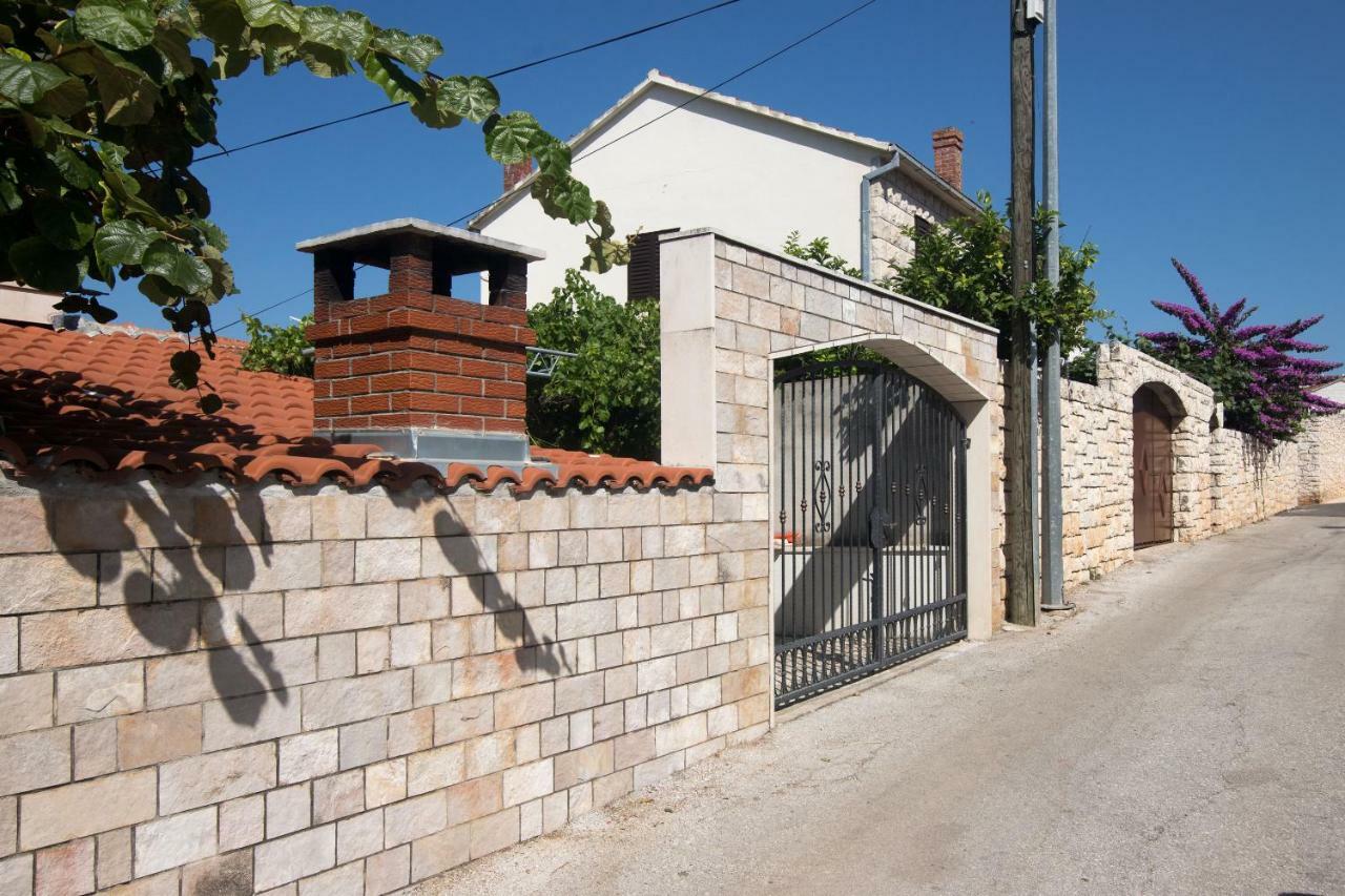 Apartment Jerka Supetar Zewnętrze zdjęcie